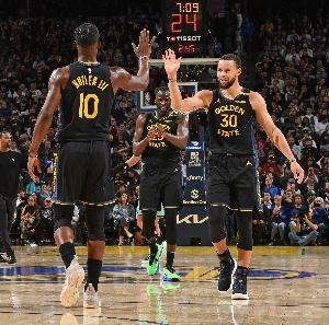 炸金花-追梦：我喜欢我们创造出的投篮机会 也对我们的防守表现感到满意