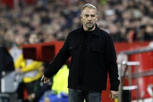 每体：弗里克将与巴萨续约一年，他在巴萨舒适&amp;可能再待三、四年